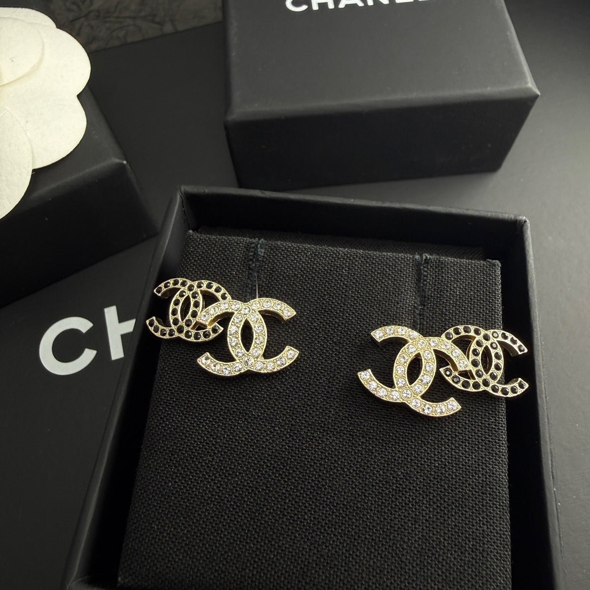 Chanel - Other - Crystal - Gold