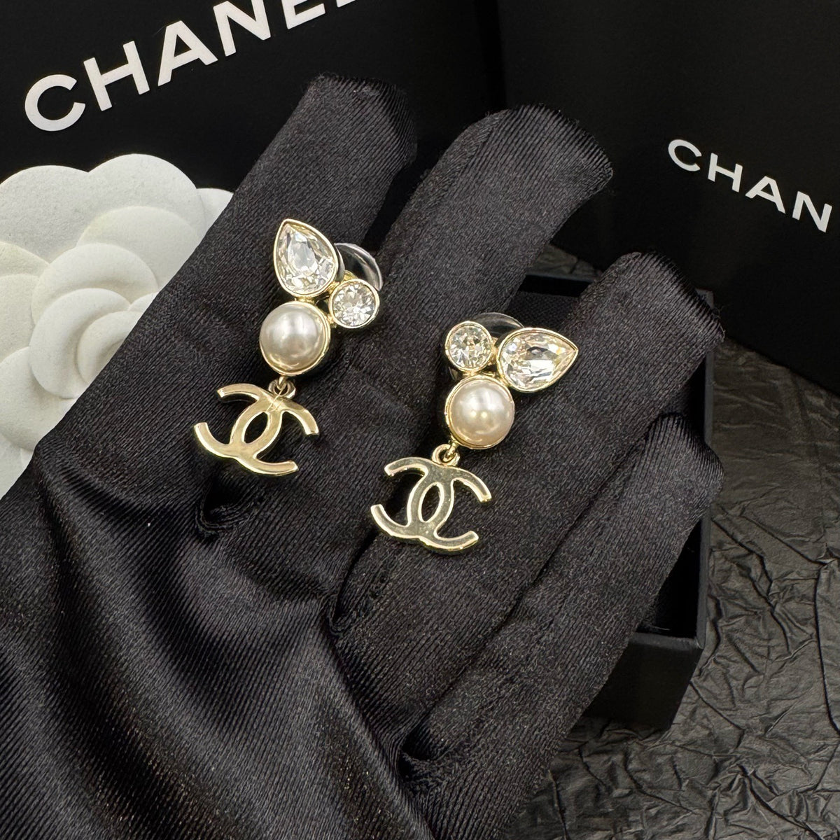 Chanel - Other - Crystal - Gold