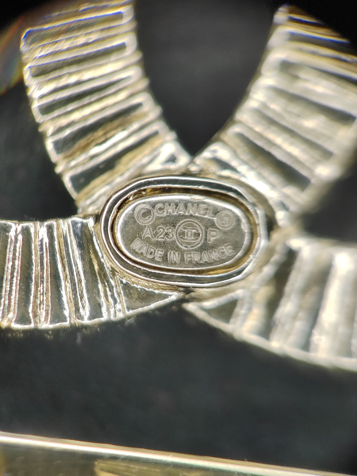 Chanel - Other - Crystal - Gold