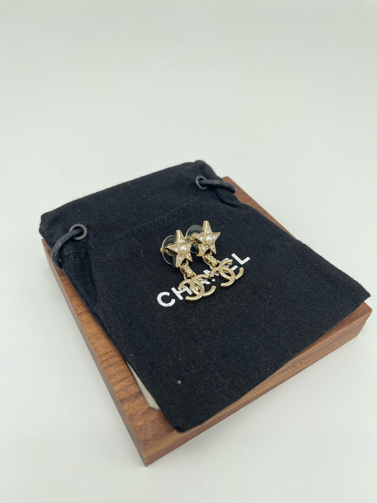 Chanel - Other - Crystal - Gold