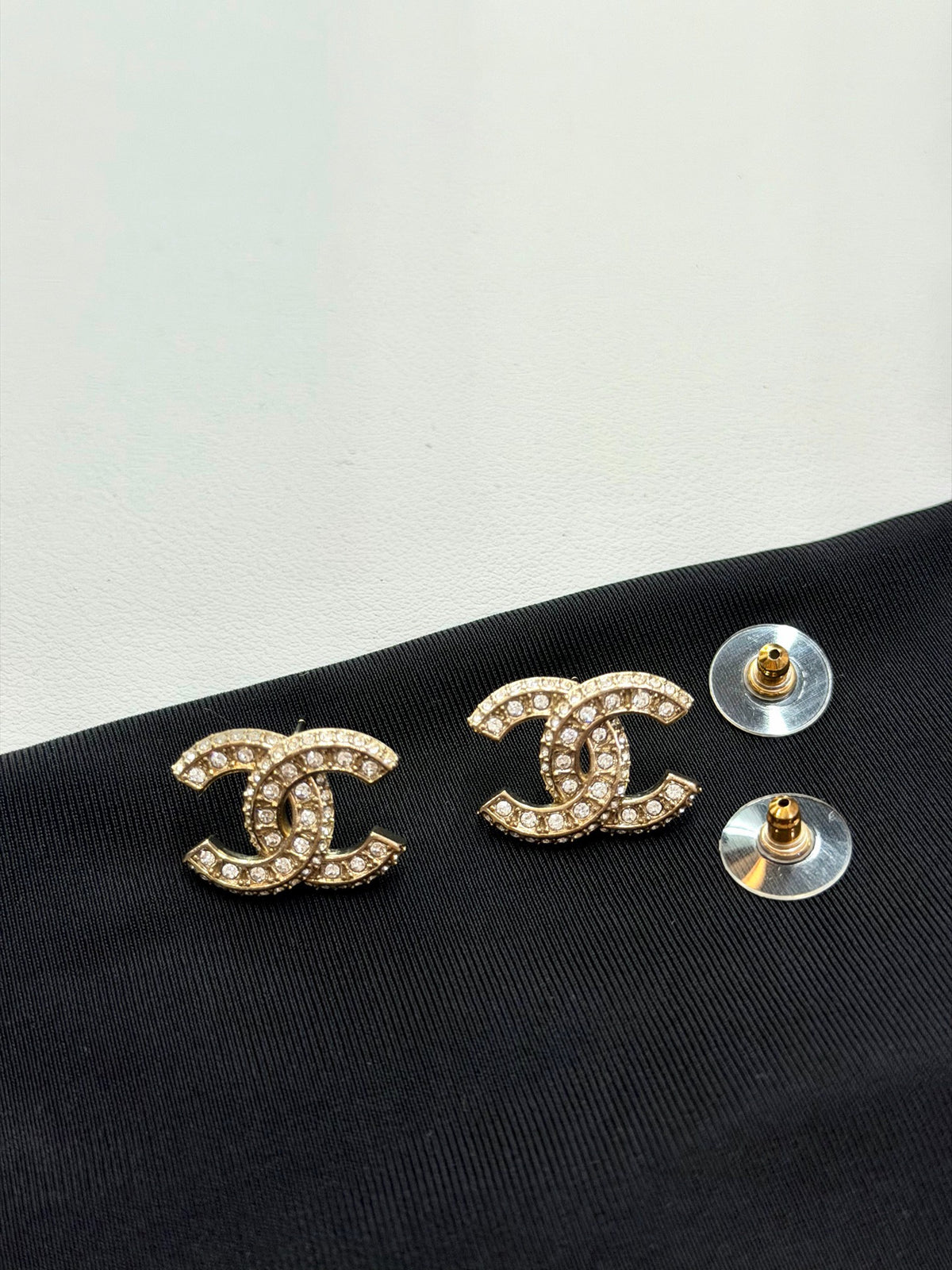 Chanel - Other - Crystal - Gold