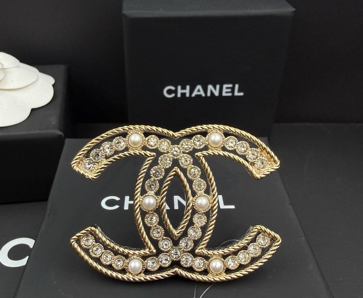 Chanel - Other - Crystal - Gold