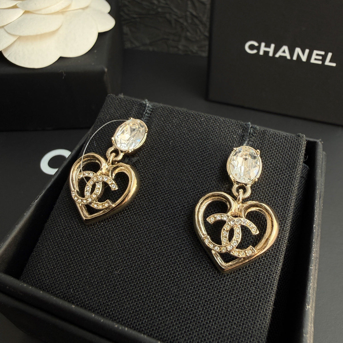 Chanel - Other - Crystal - Gold