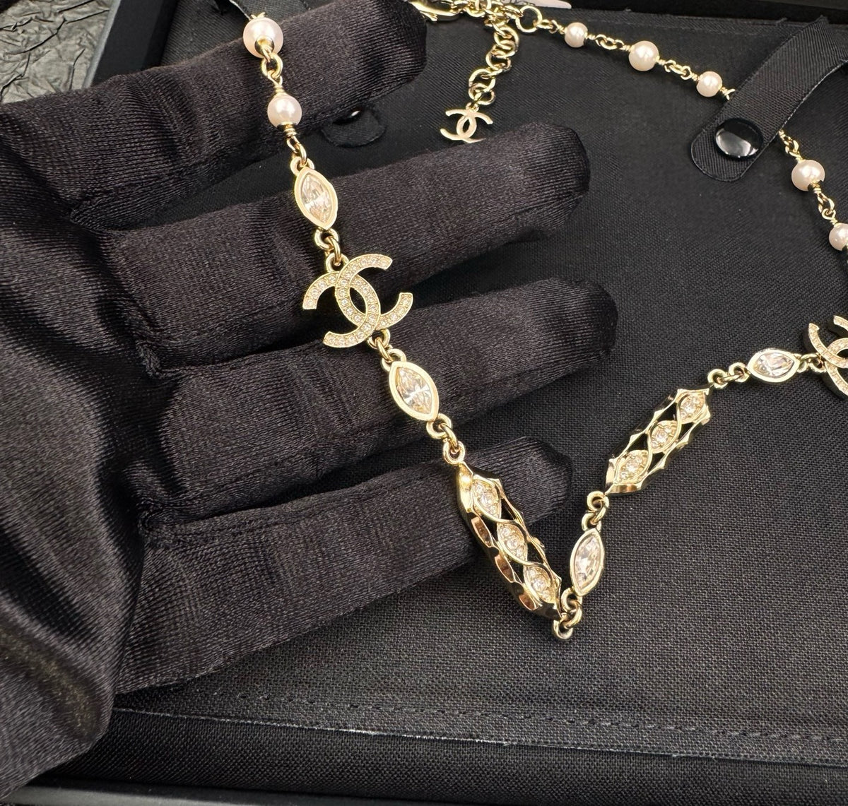 Chanel - Other - Crystal - Gold