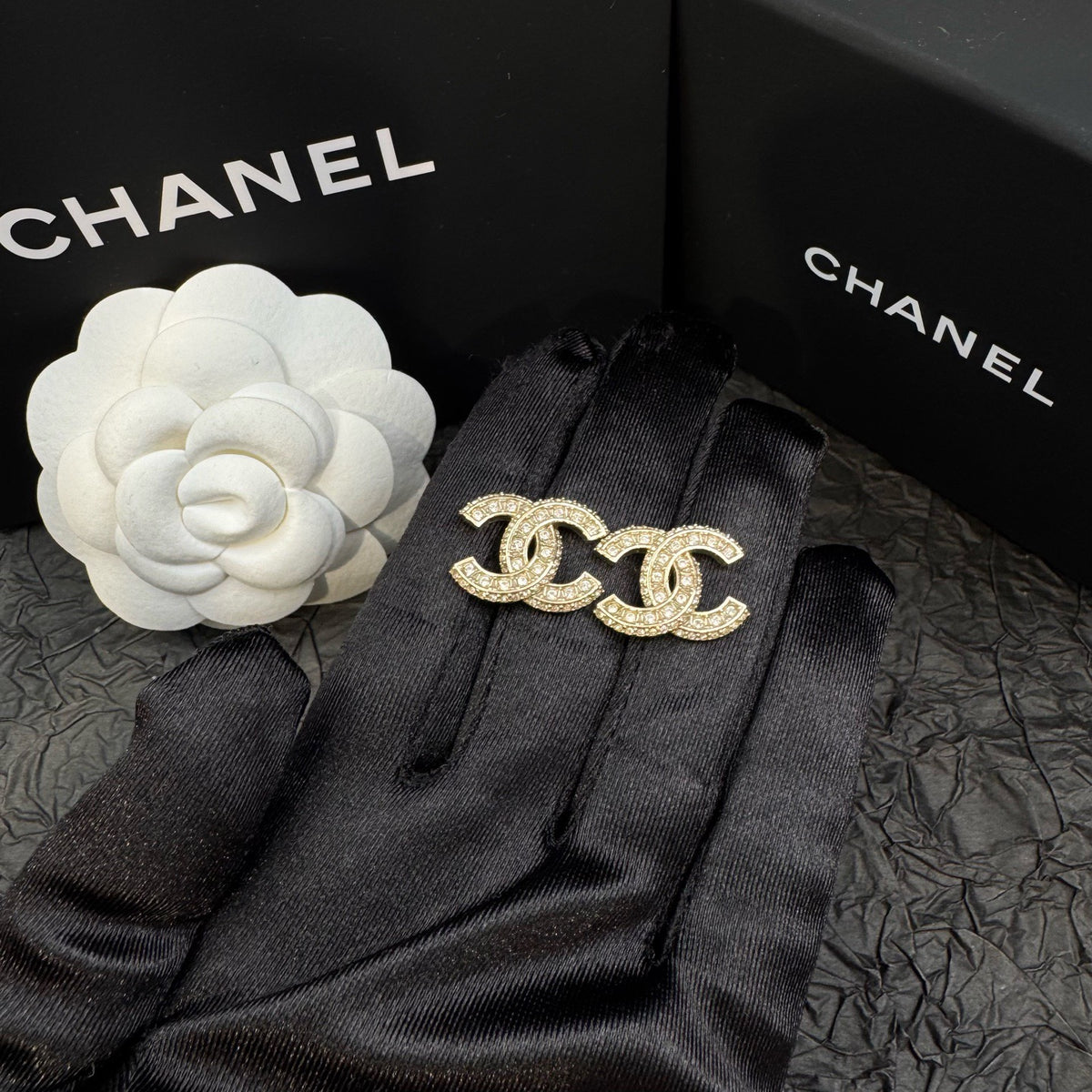 Chanel - Other - Crystal - Gold