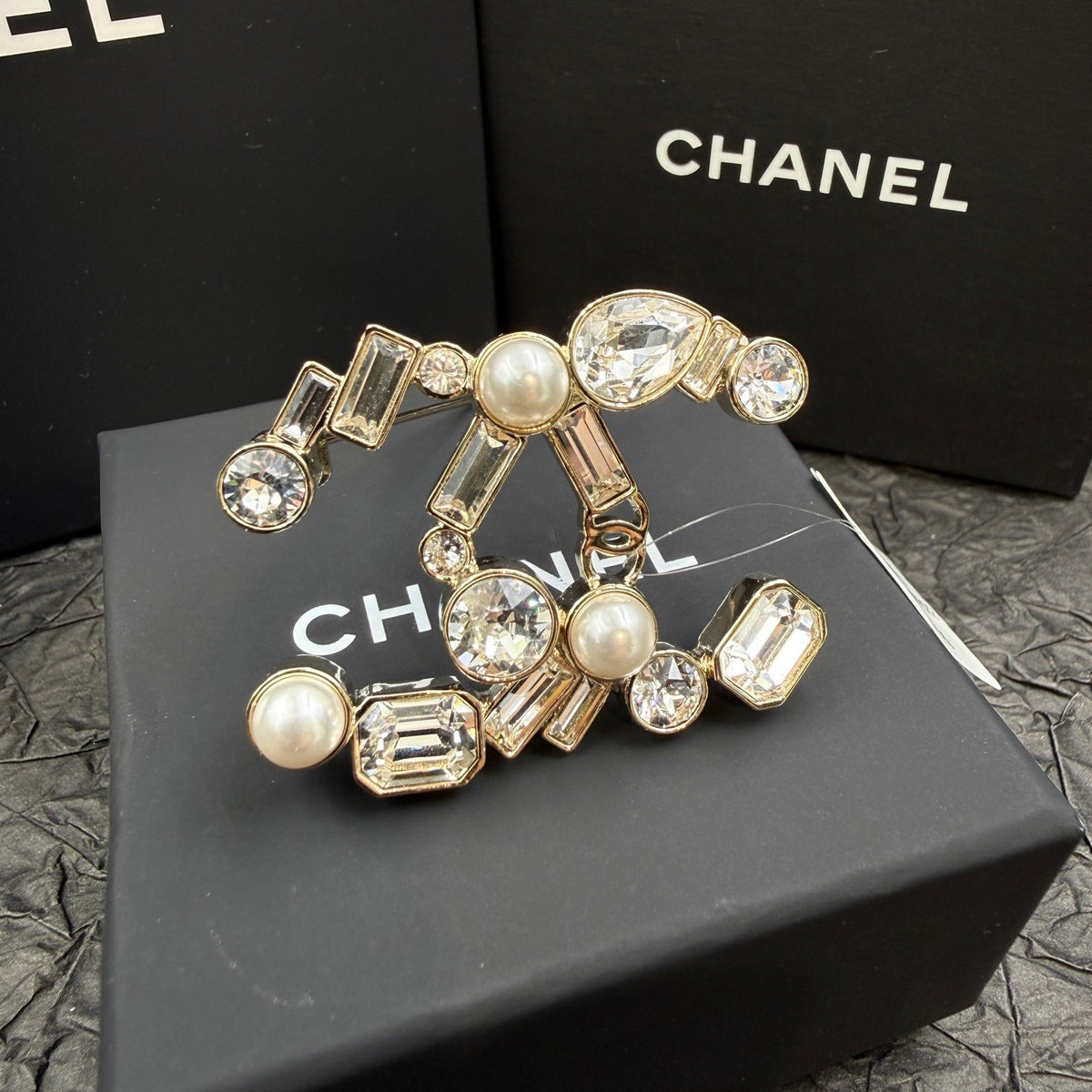 Chanel - Other - Crystal - Gold
