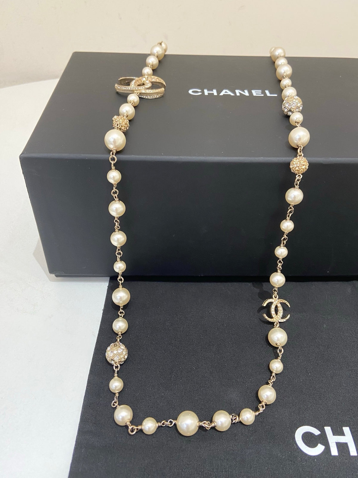 Chanel - Other - Crystal - Gold