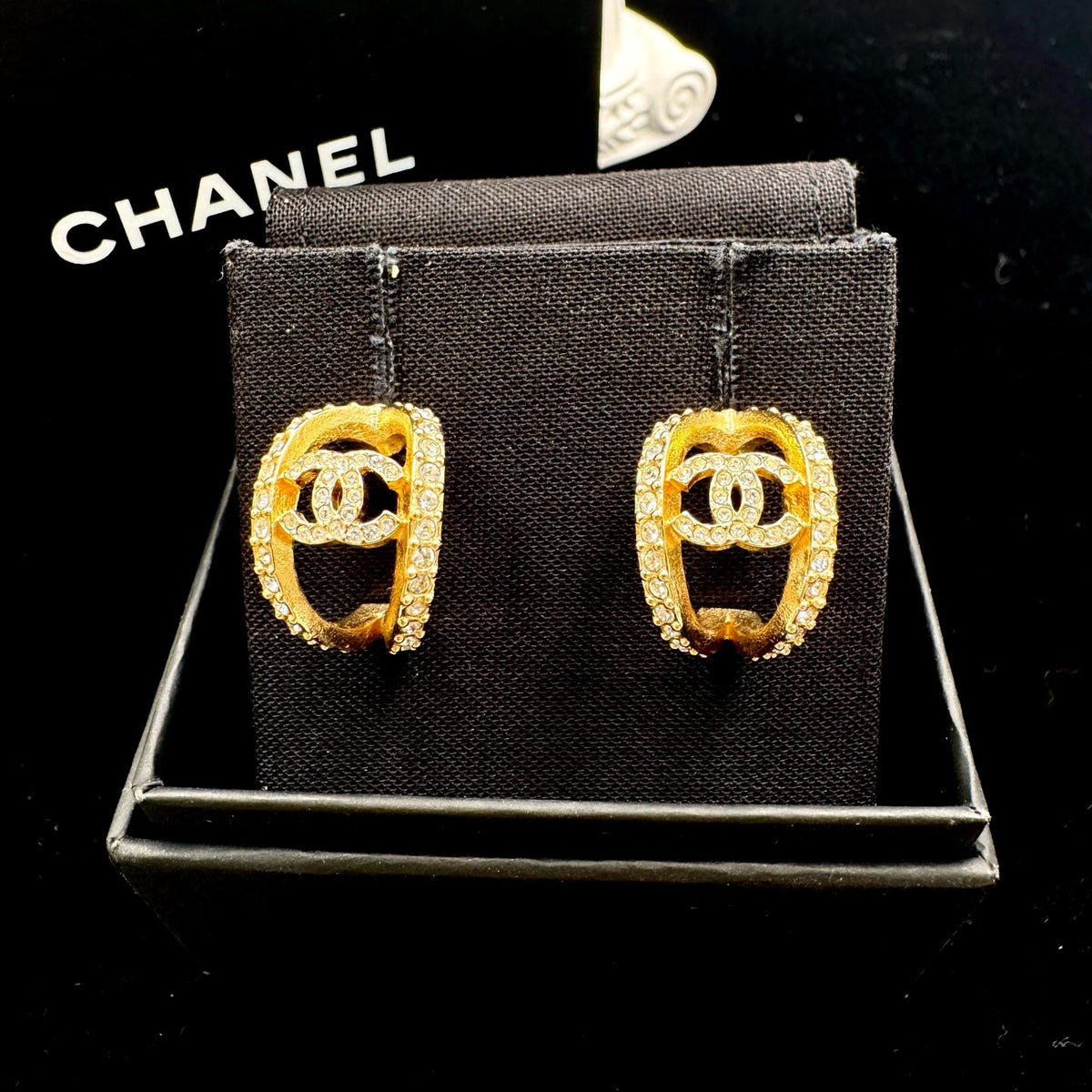 Chanel - Other - Crystal - Gold