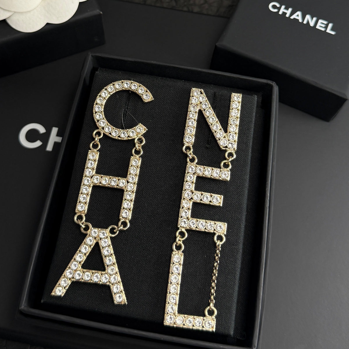 Chanel - Other - Crystal - Gold