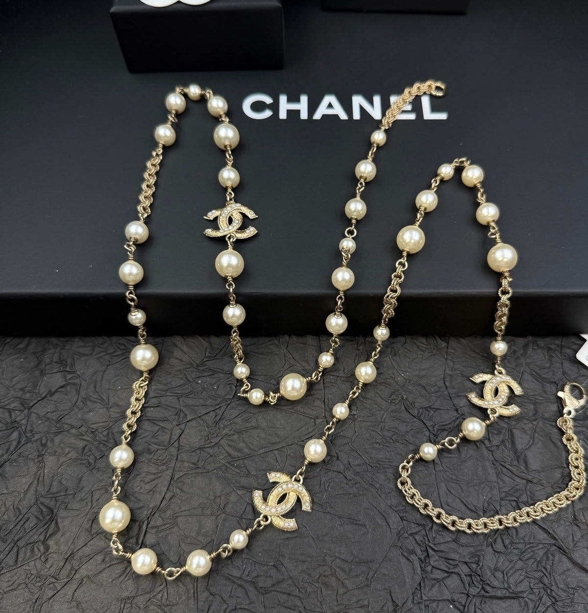 Chanel - Other - Crystal - Gold