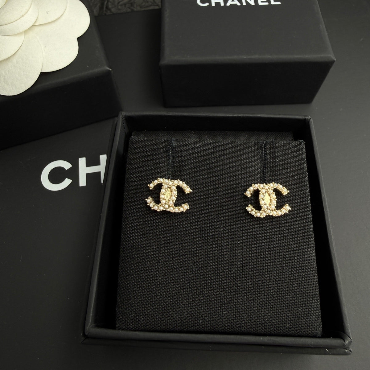 Chanel - Other - Crystal - Gold