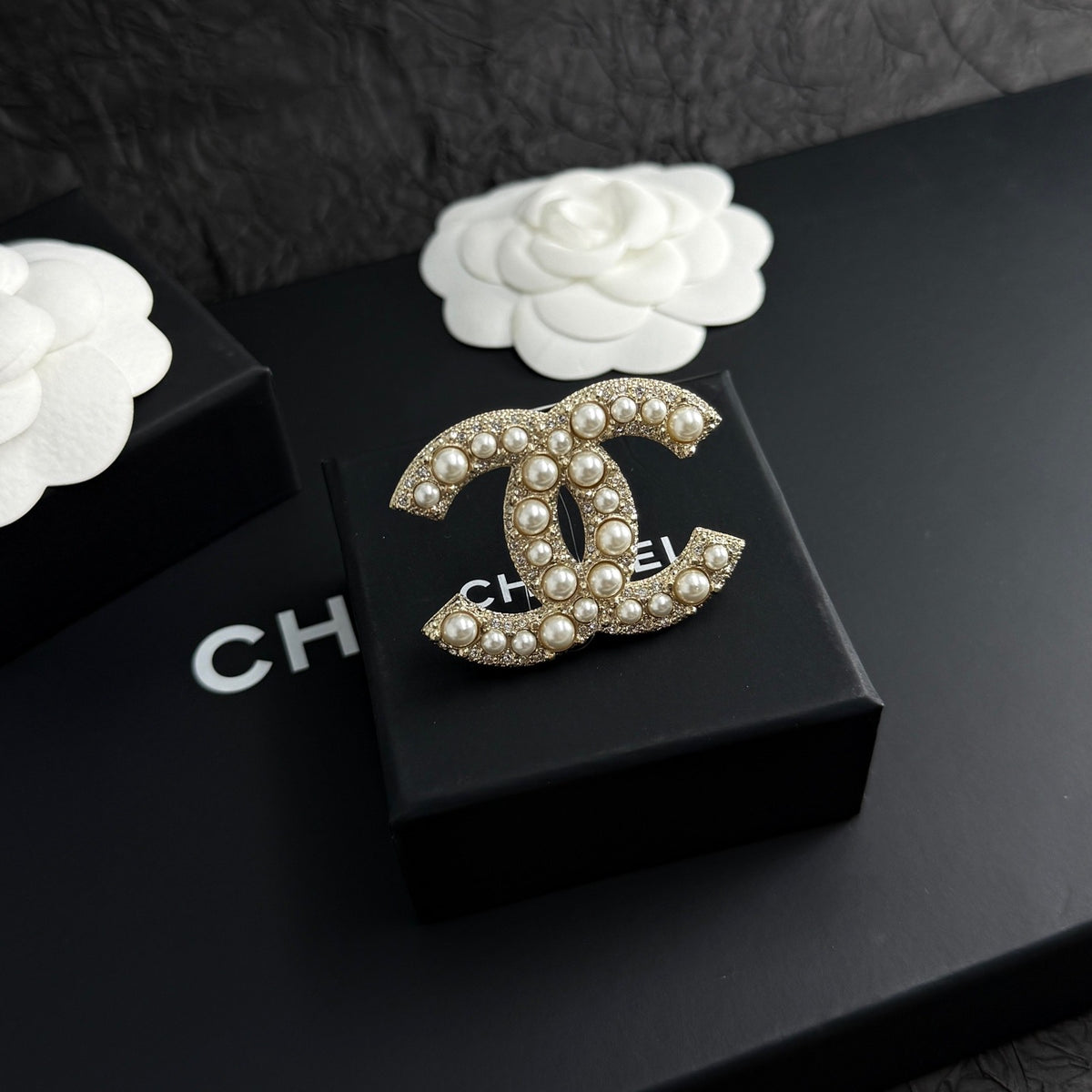 Chanel - Other - Crystal - Gold