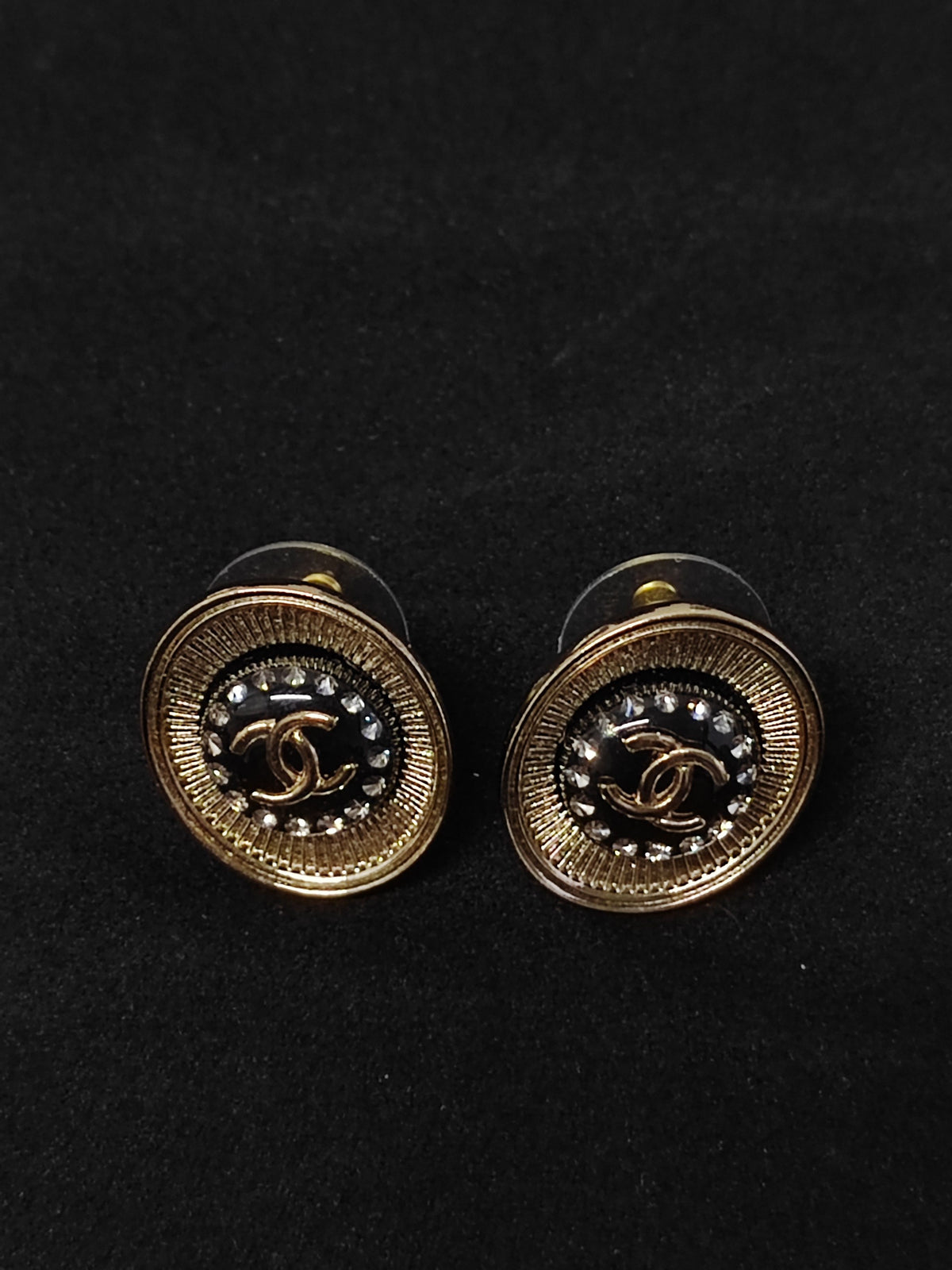 Chanel - Other - Crystal - Gold