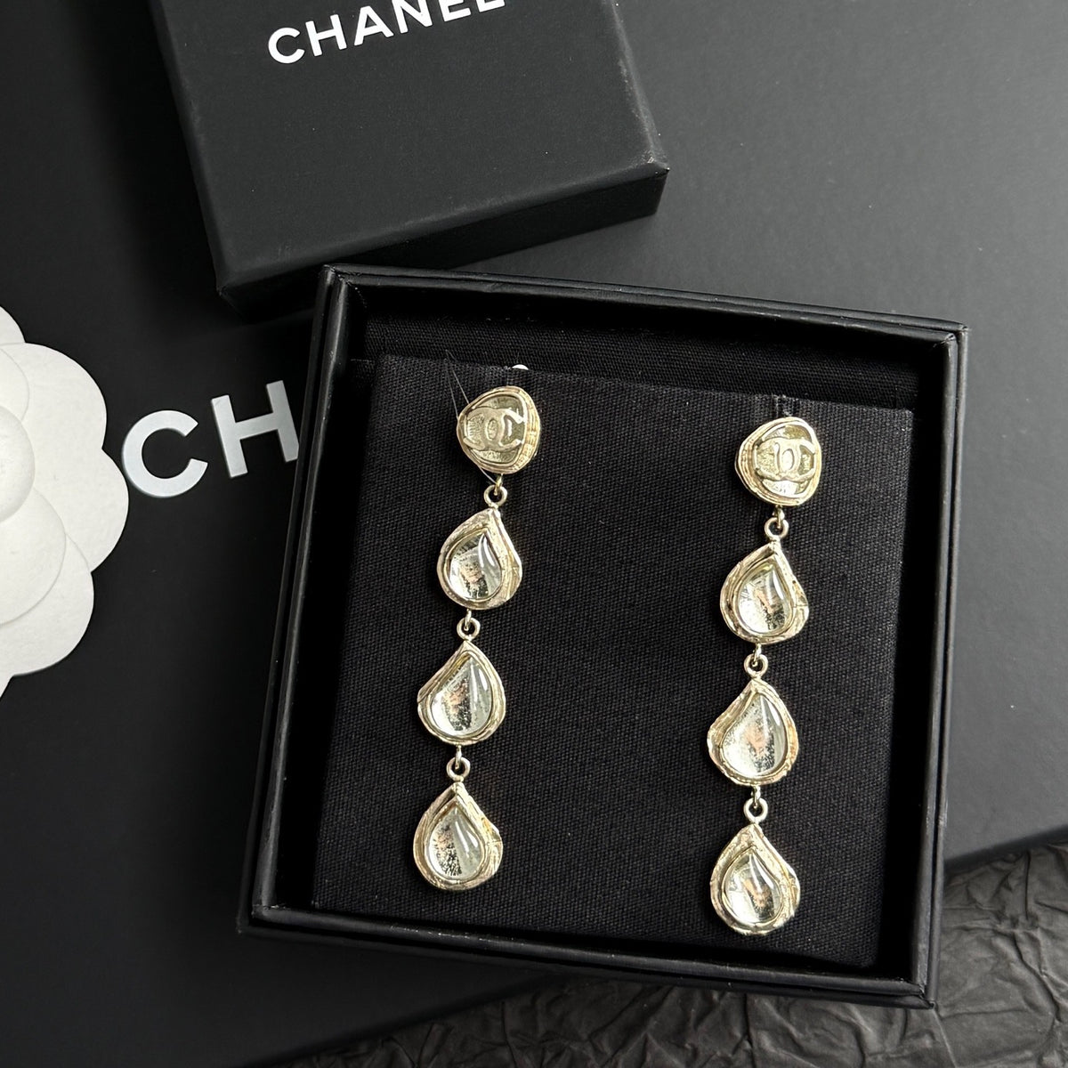 Chanel - Other - Crystal - Gold