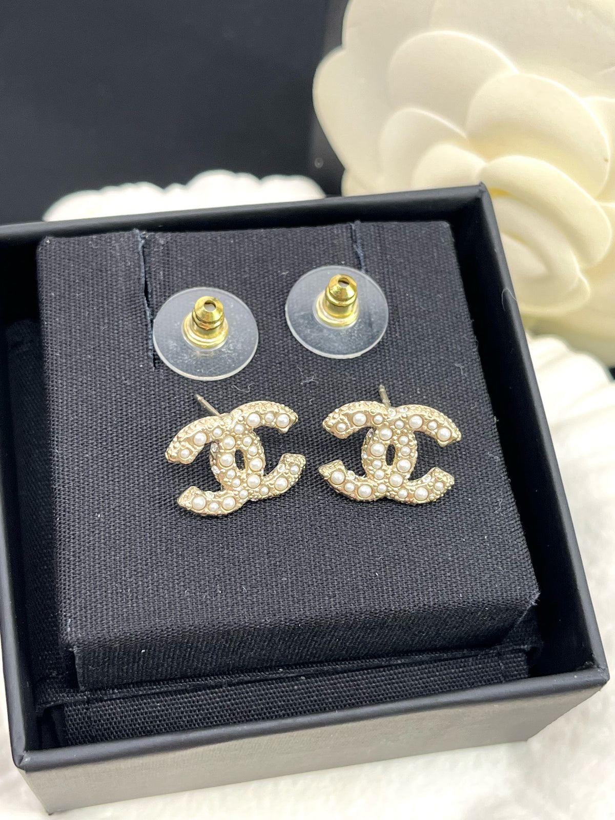 Chanel - Other - Crystal - Gold