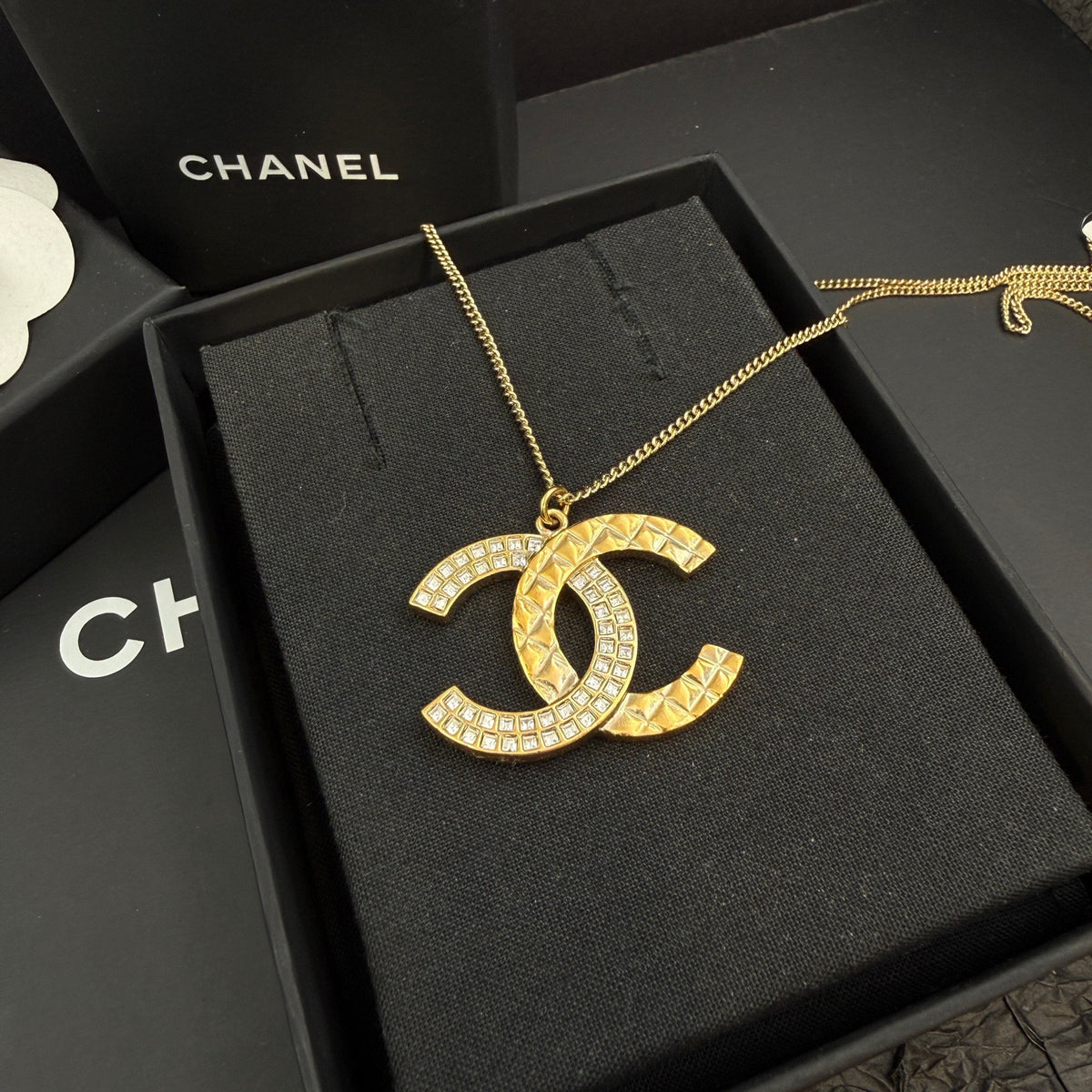 Chanel - Other - Crystal - Gold