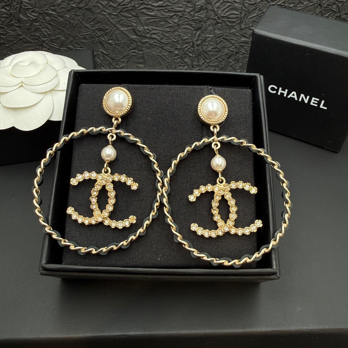 Chanel - Other - Crystal - Gold
