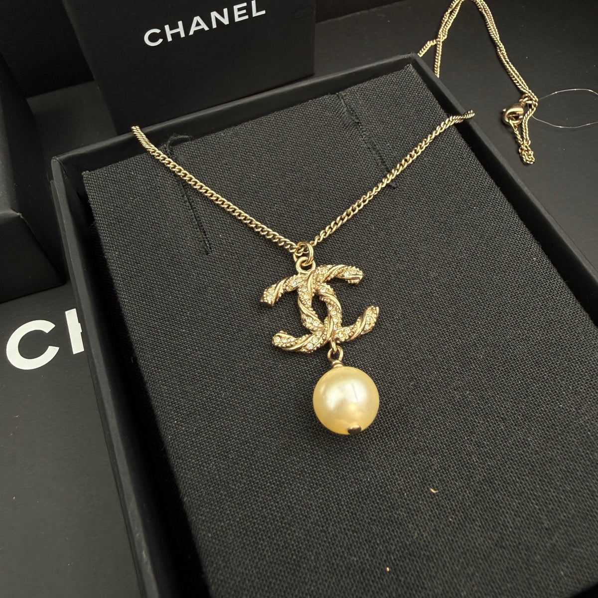 Chanel - Other - Crystal - Gold