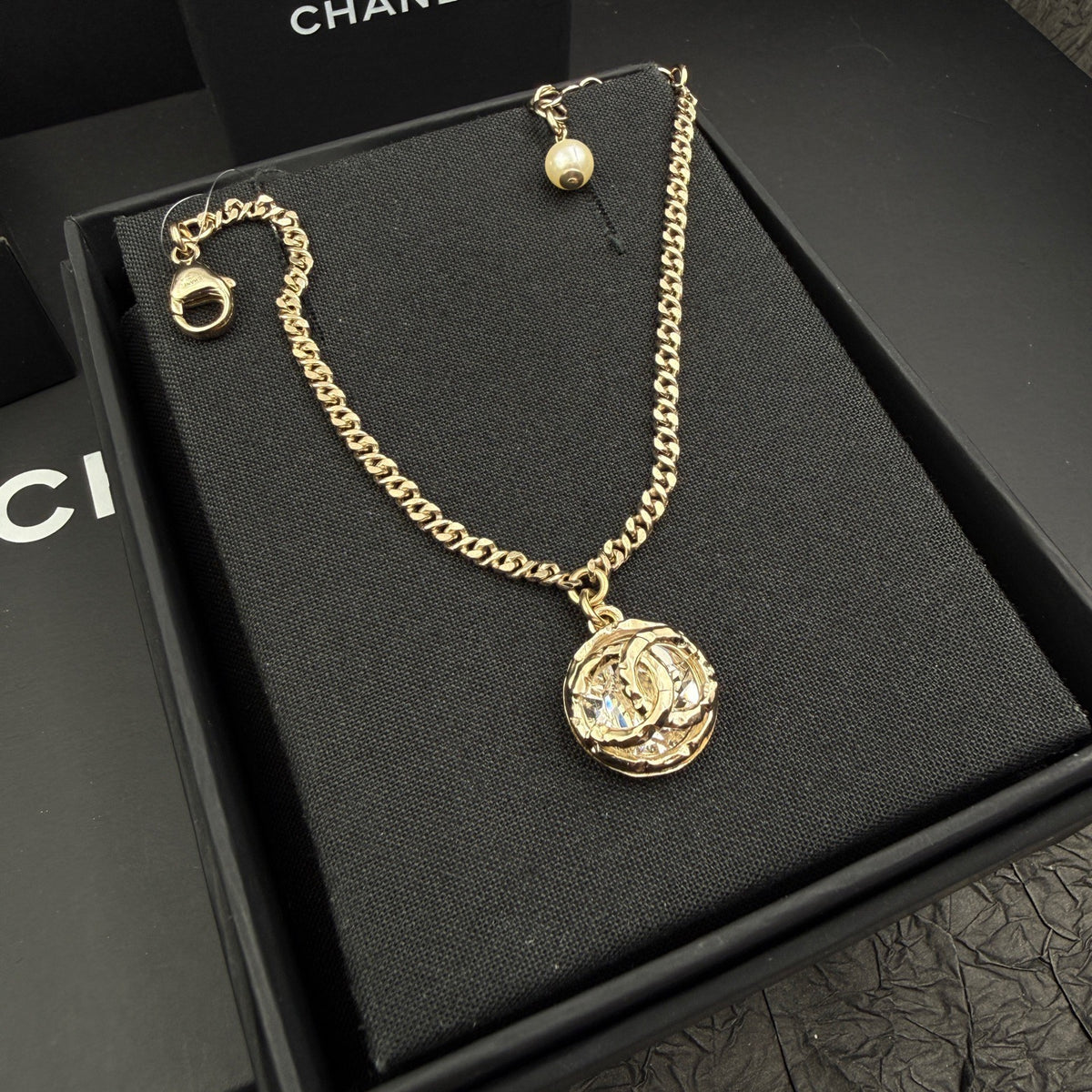Chanel - Other - Crystal - Gold