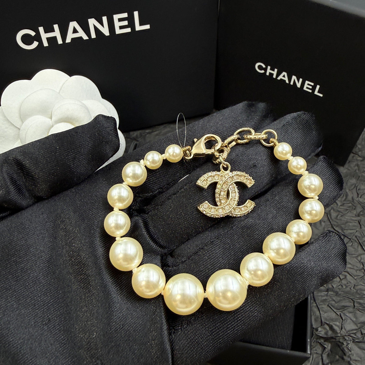 Chanel - Other - Crystal - Gold