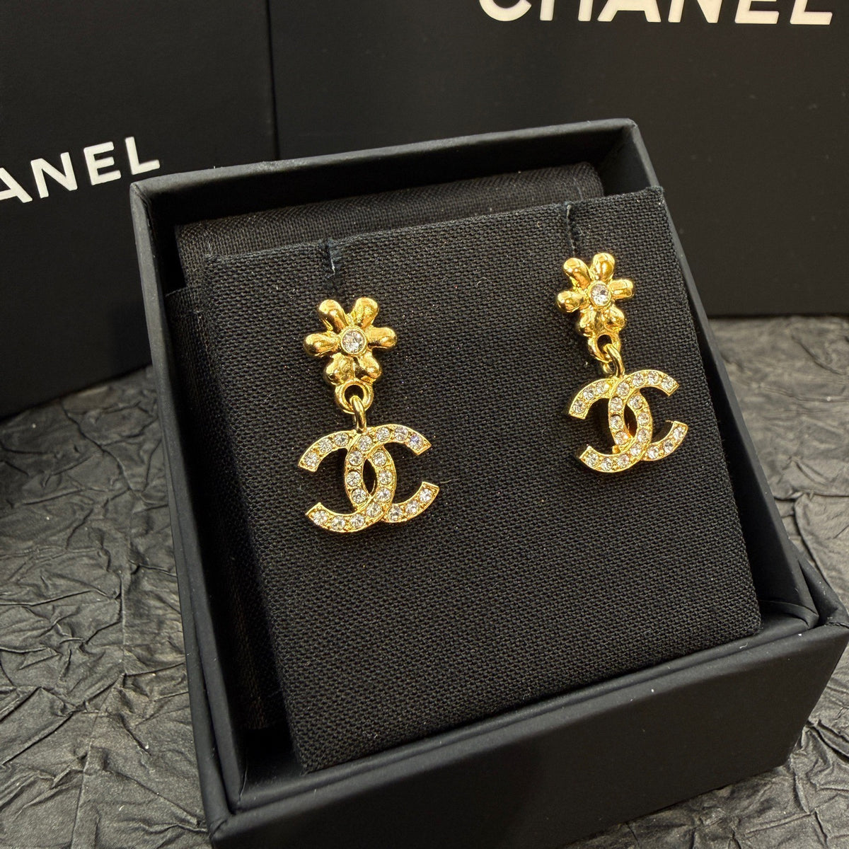 Chanel - Other - Crystal - Gold