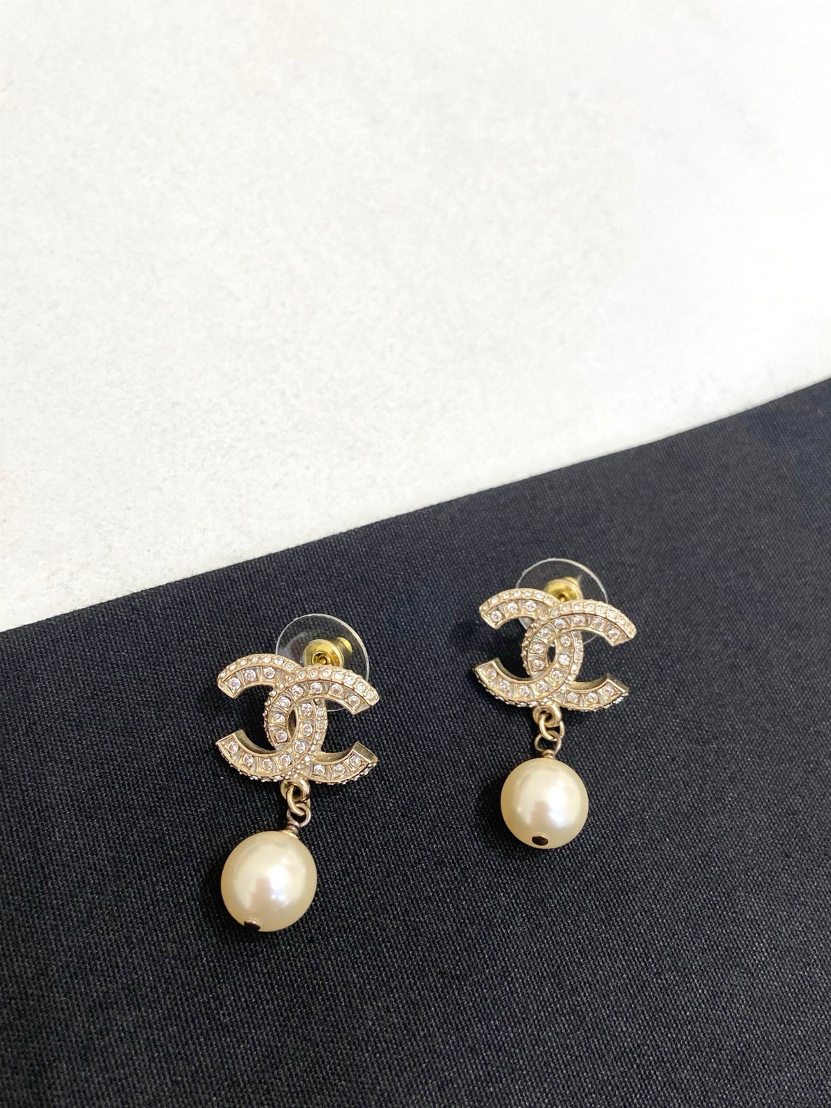 Chanel - Other - Crystal - Gold
