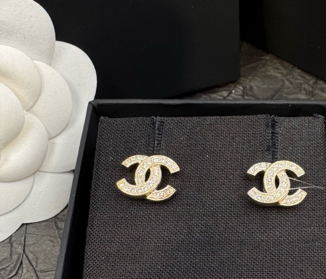 Chanel - Other - Crystal - Gold