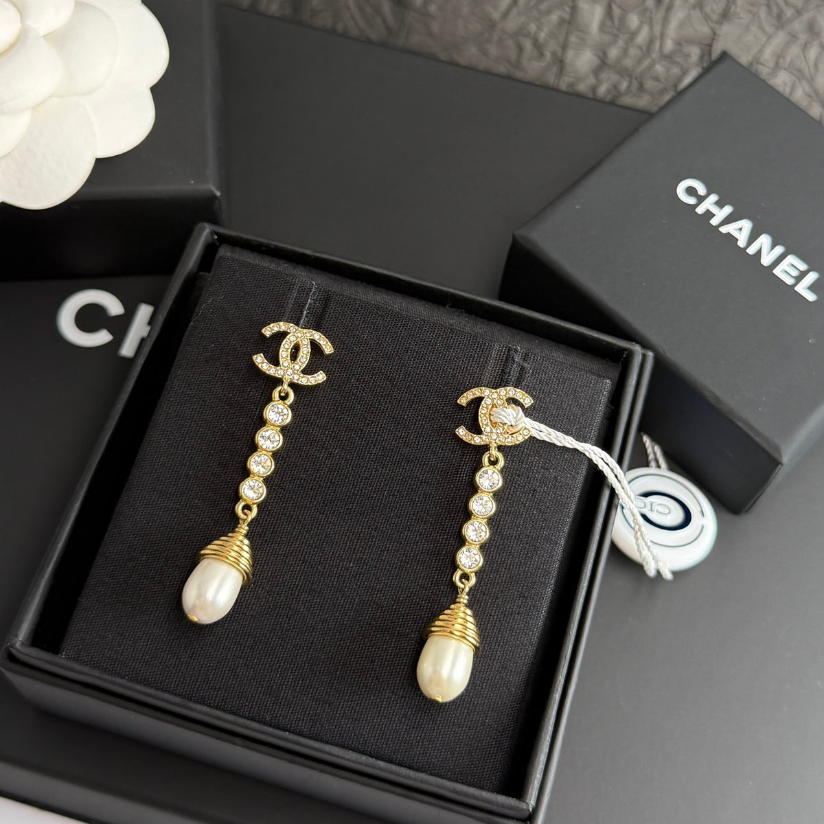 Chanel - Other - Crystal - Gold