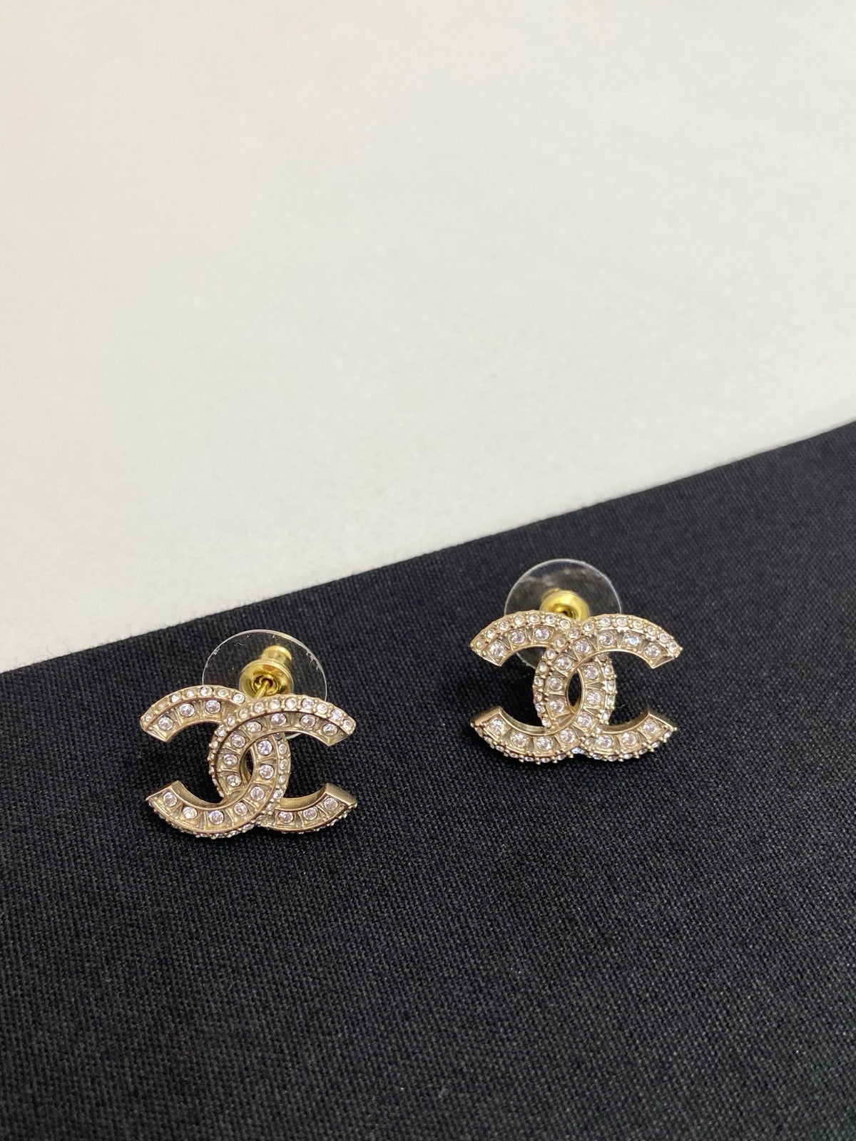 Chanel - Other - Crystal - Gold