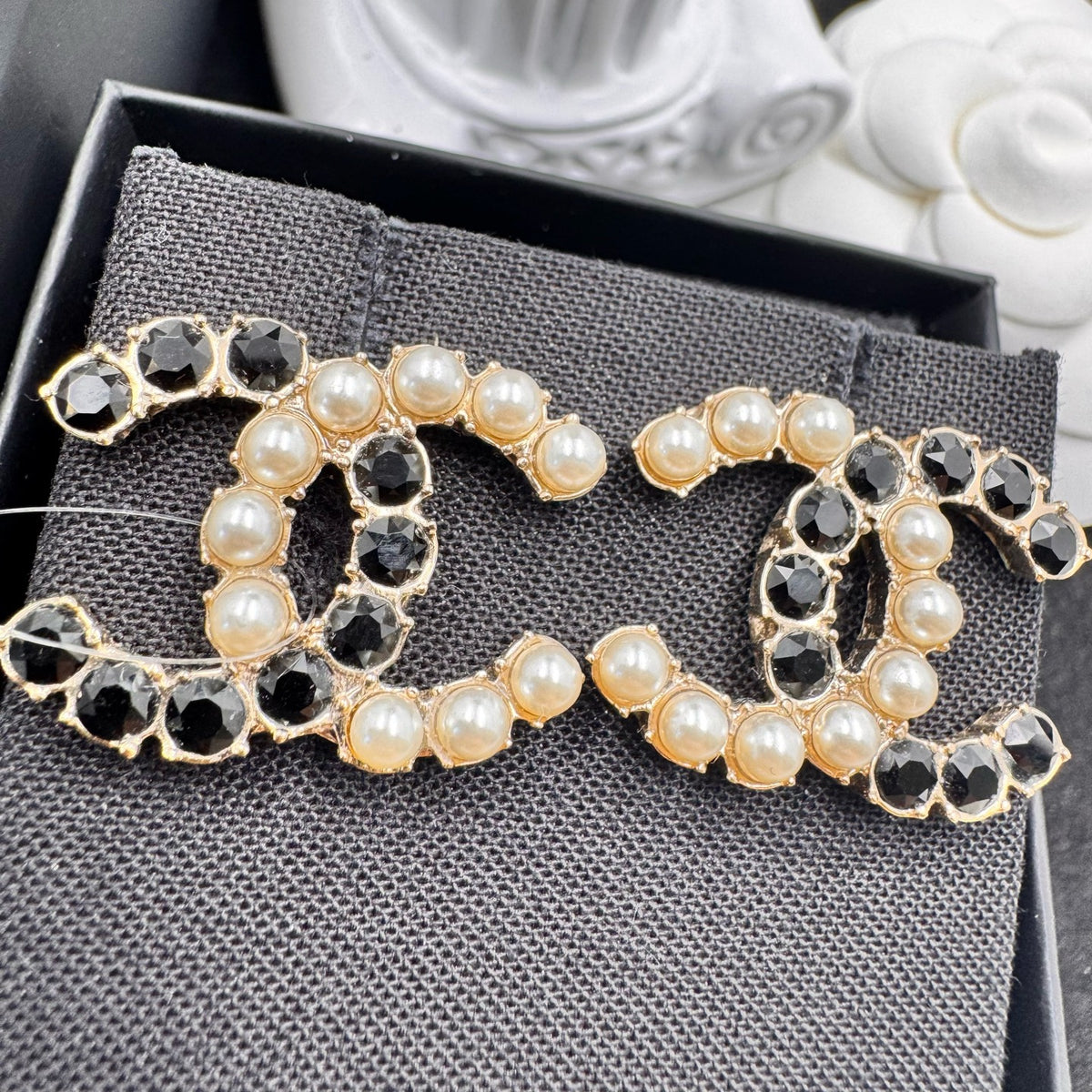 Chanel - Other - Crystal - Gold