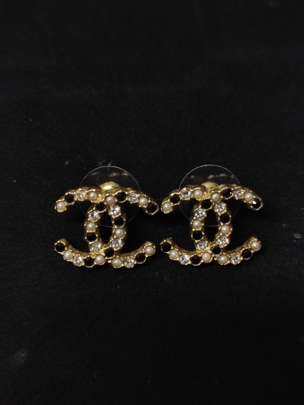 Chanel - Other - Crystal - Gold