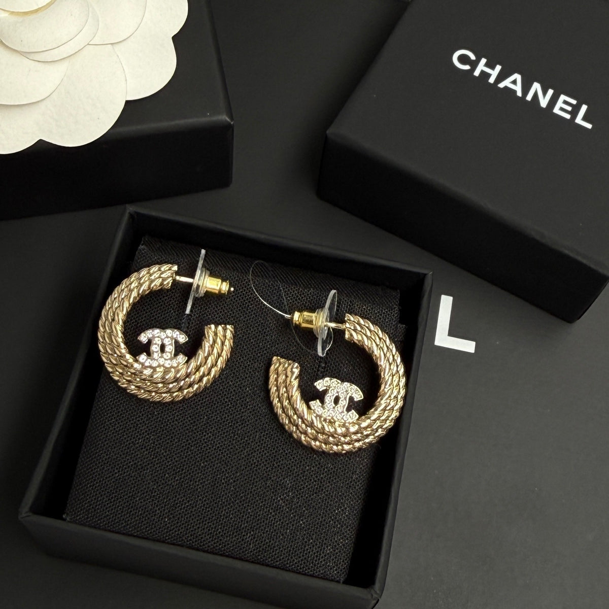 Chanel - Other - Crystal - Gold