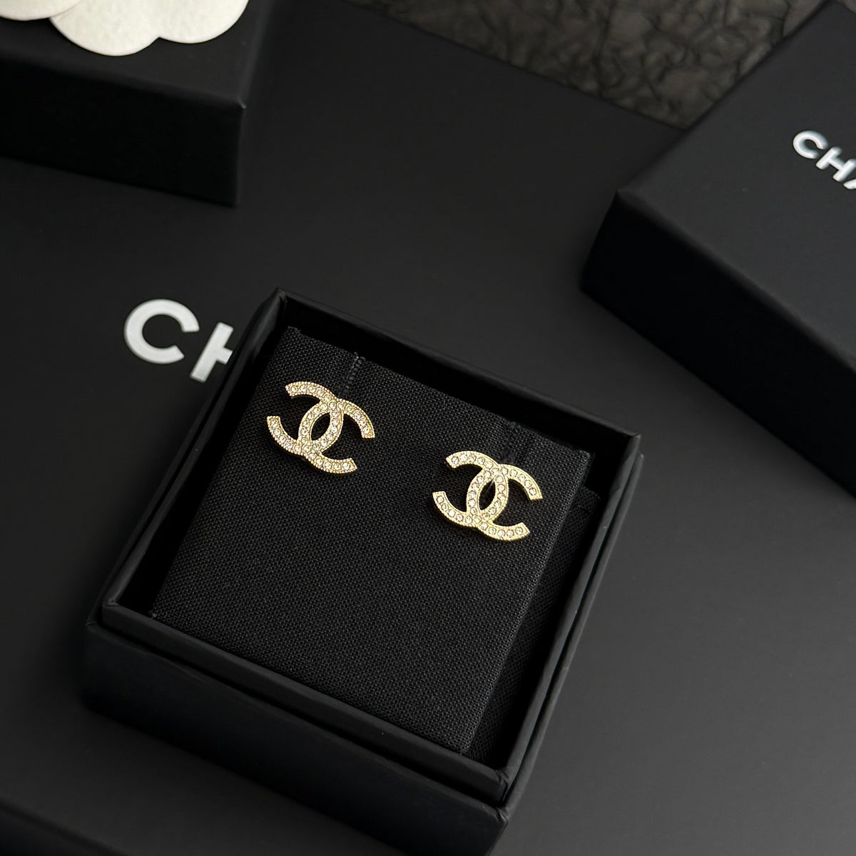 Chanel - Other - Crystal - Gold
