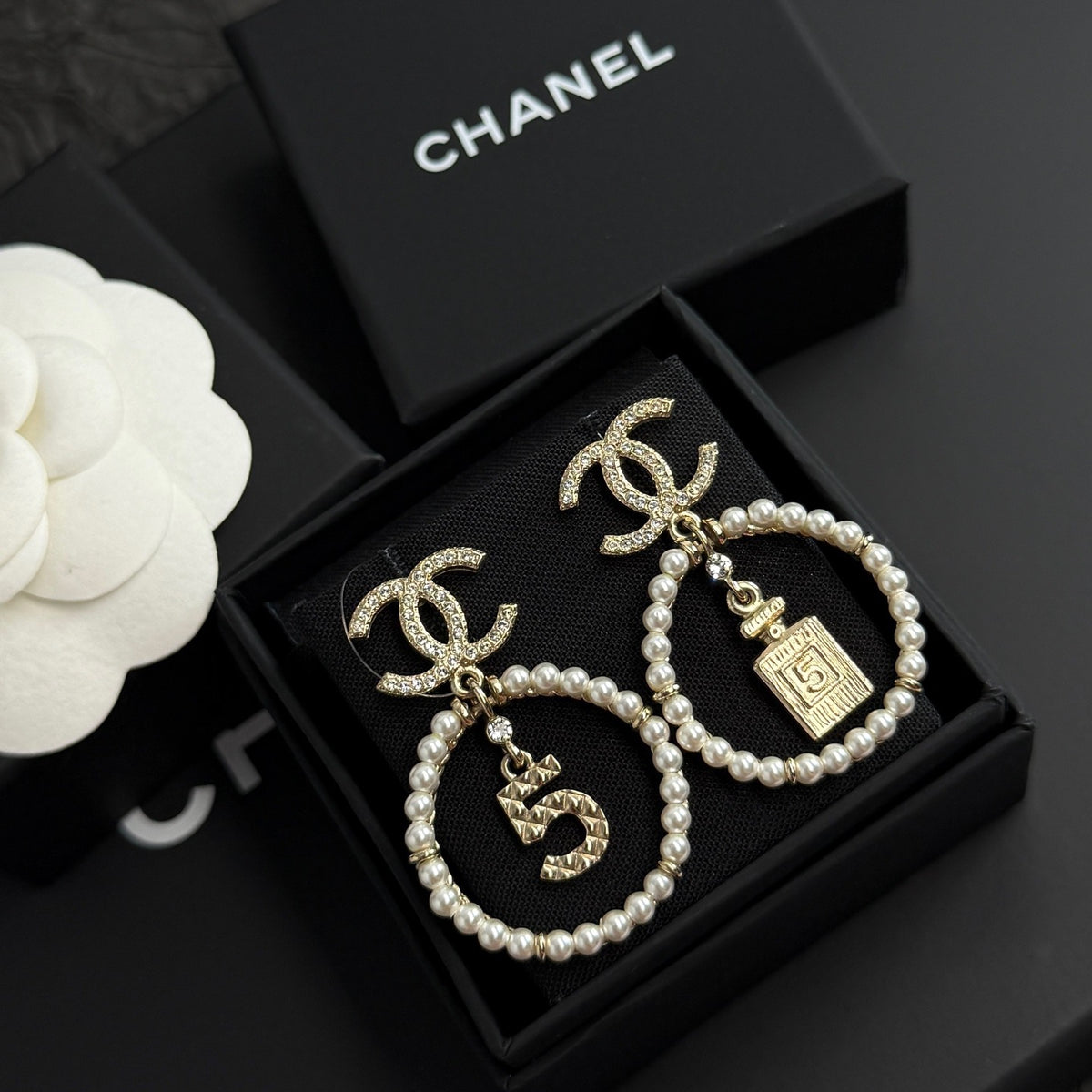 Chanel - Other - Crystal - Gold