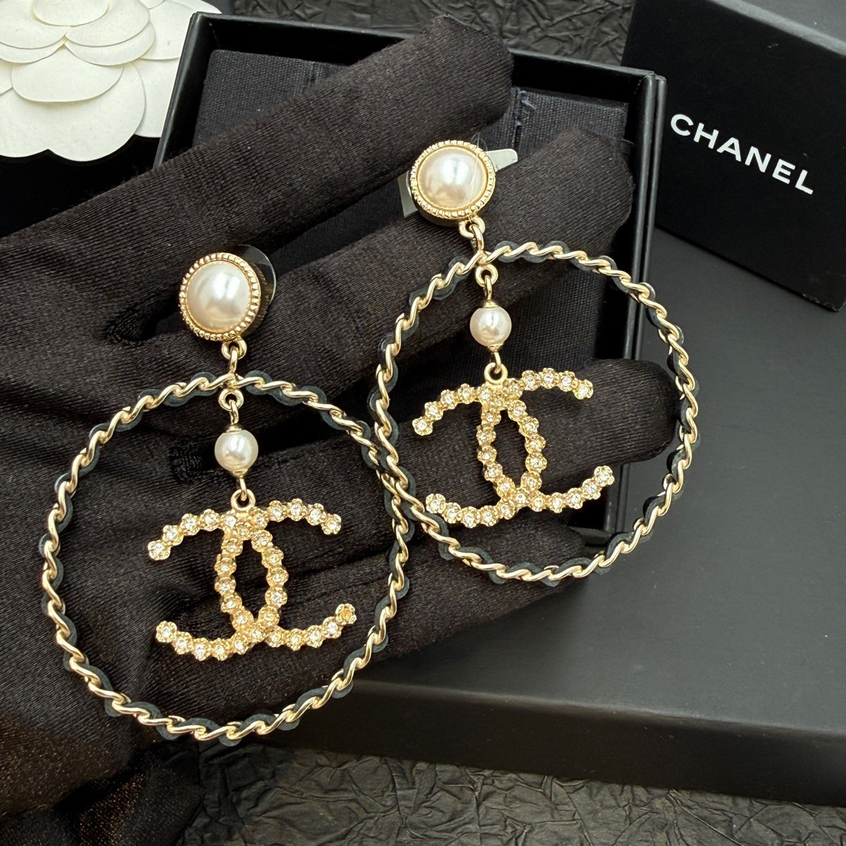 Chanel - Other - Crystal - Gold