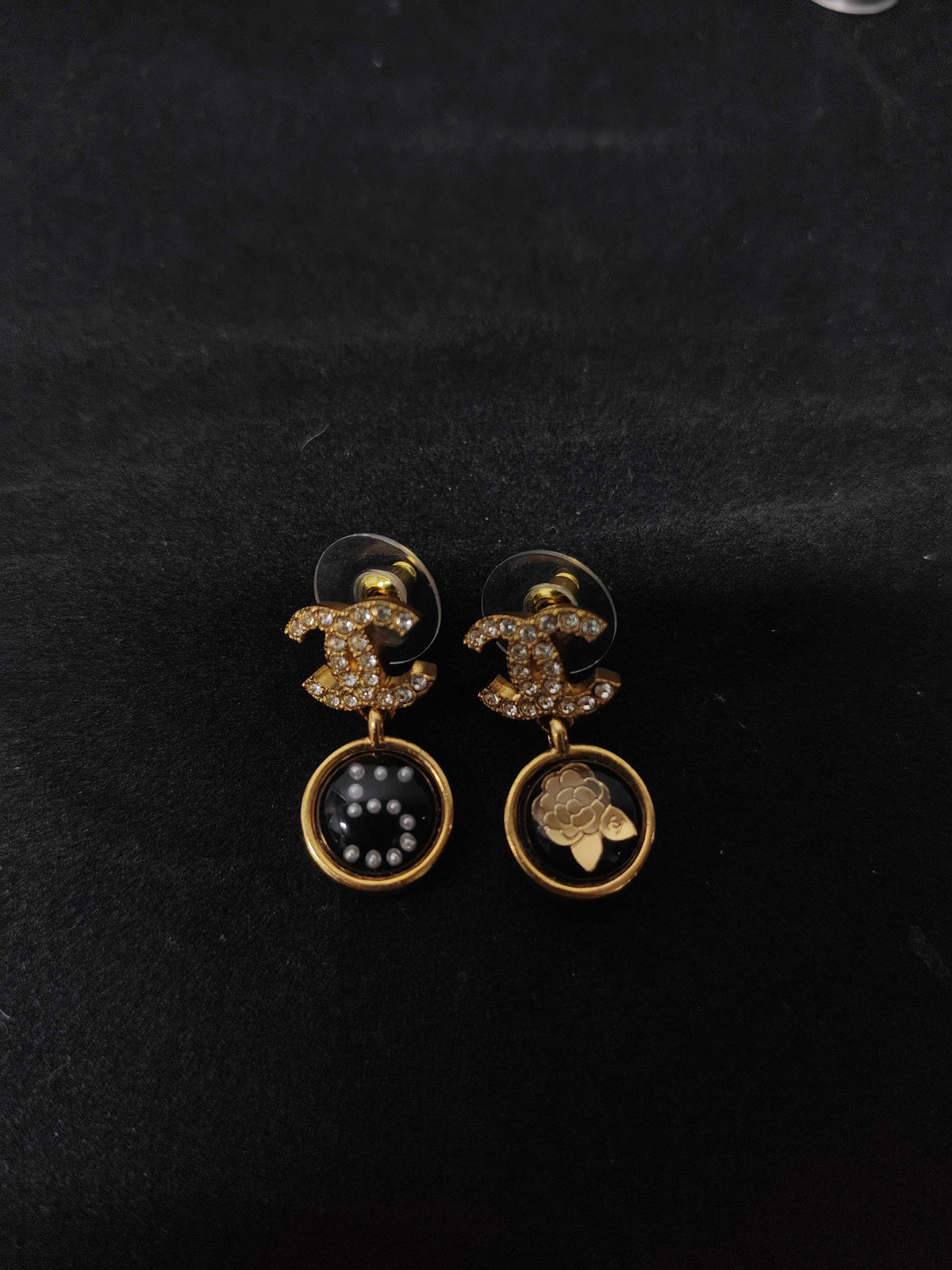 Chanel - Other - Crystal - Gold