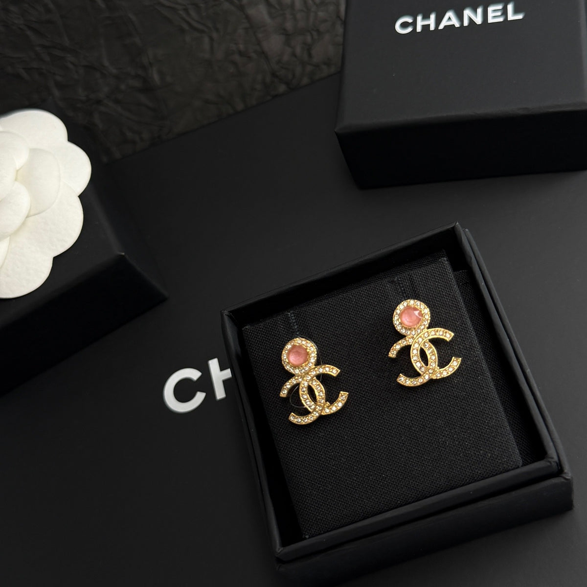 Chanel - Other - Crystal - Gold