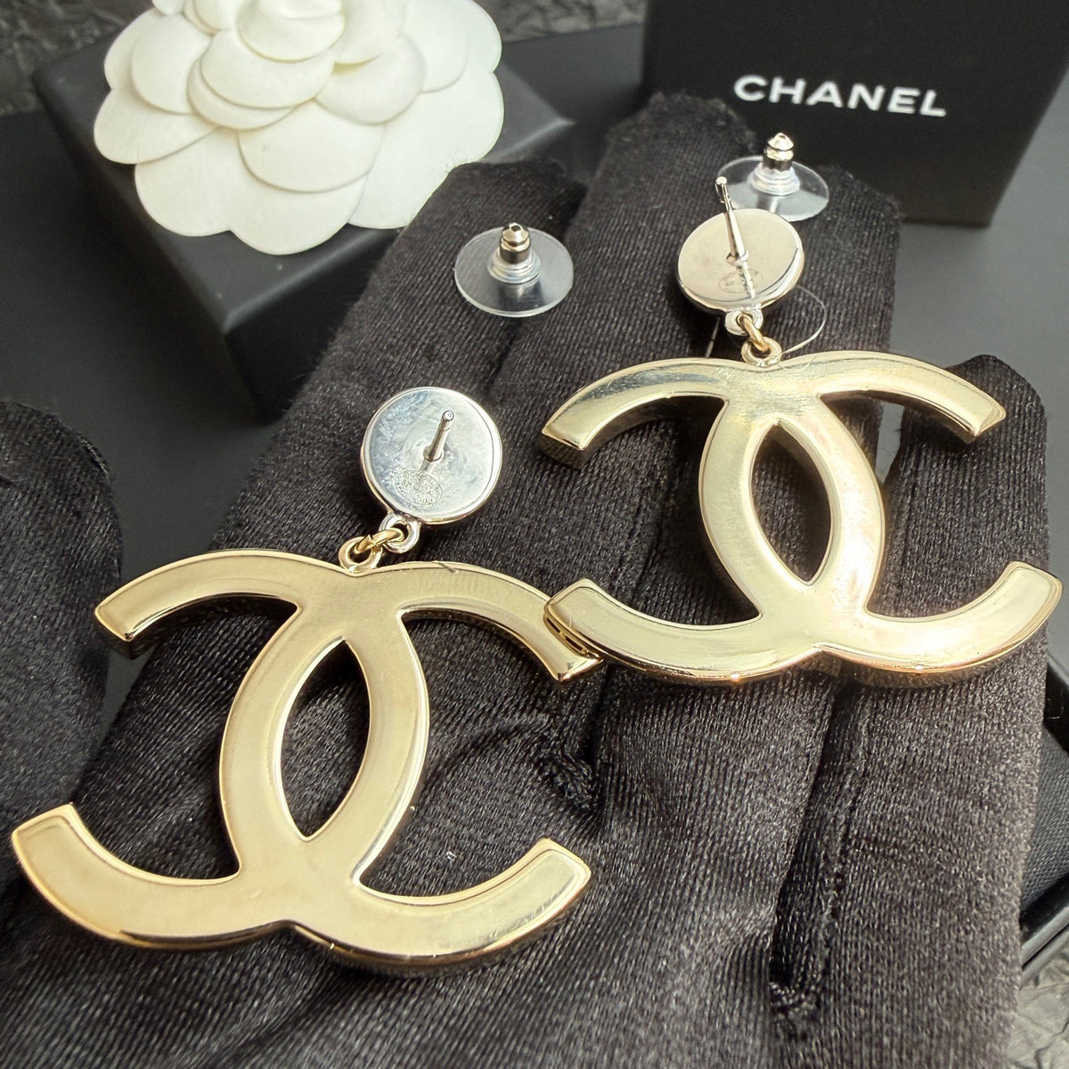 Chanel - Other - Crystal - Gold