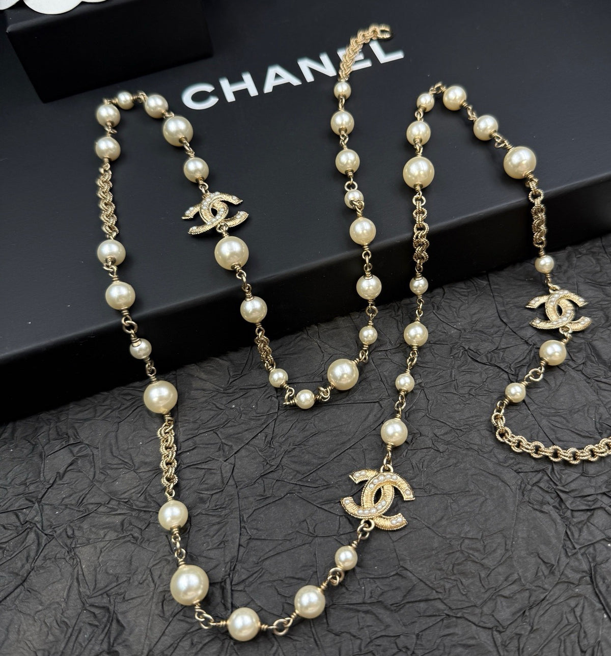 Chanel - Other - Crystal - Gold