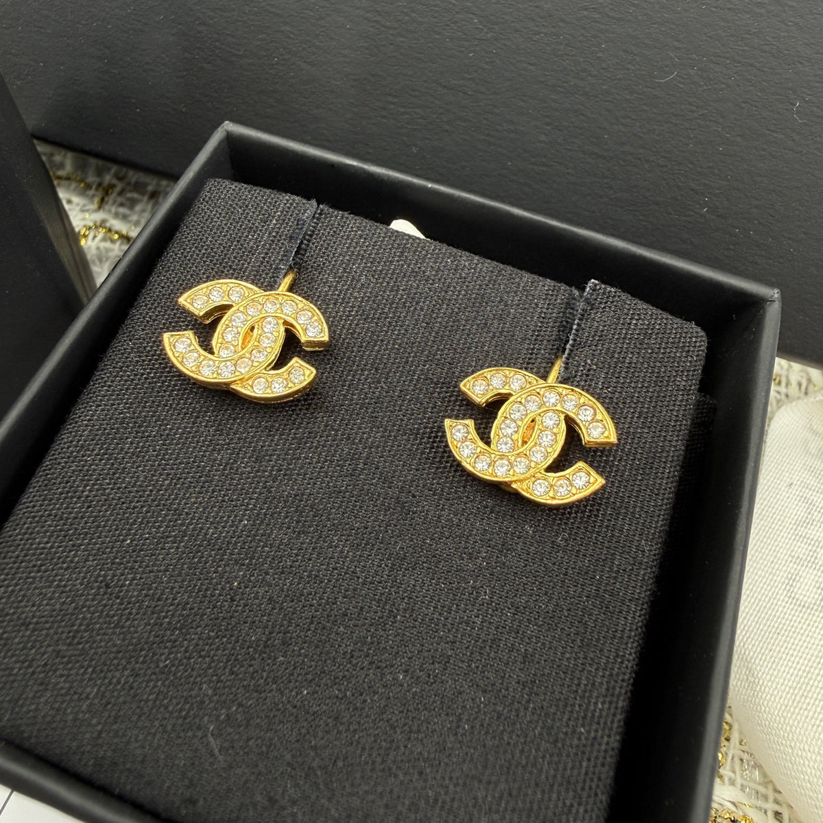Chanel - Other - Crystal - Gold