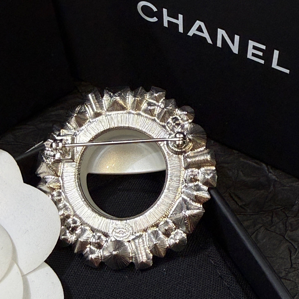 Chanel - Other - Crystal - Gold