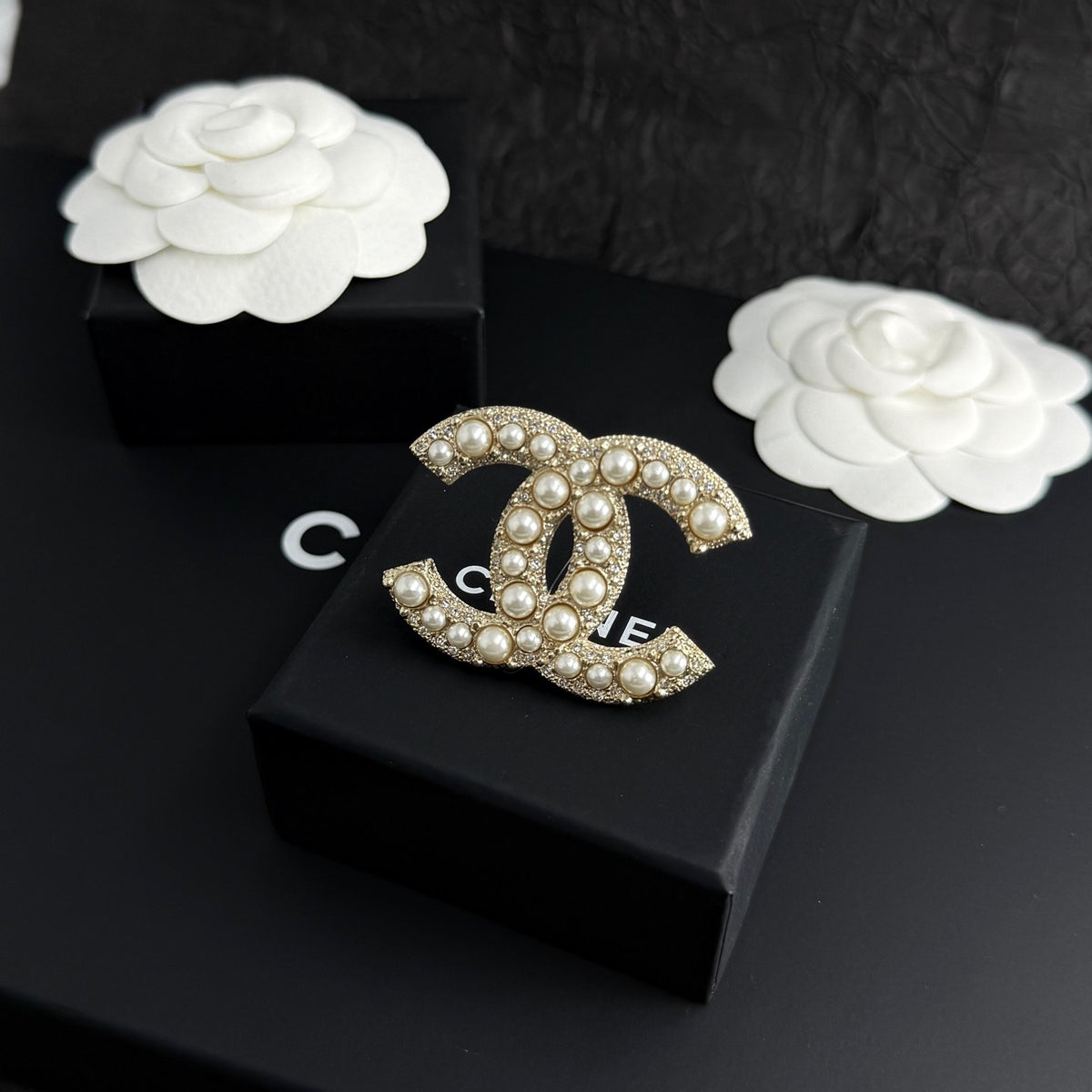 Chanel - Other - Crystal - Gold