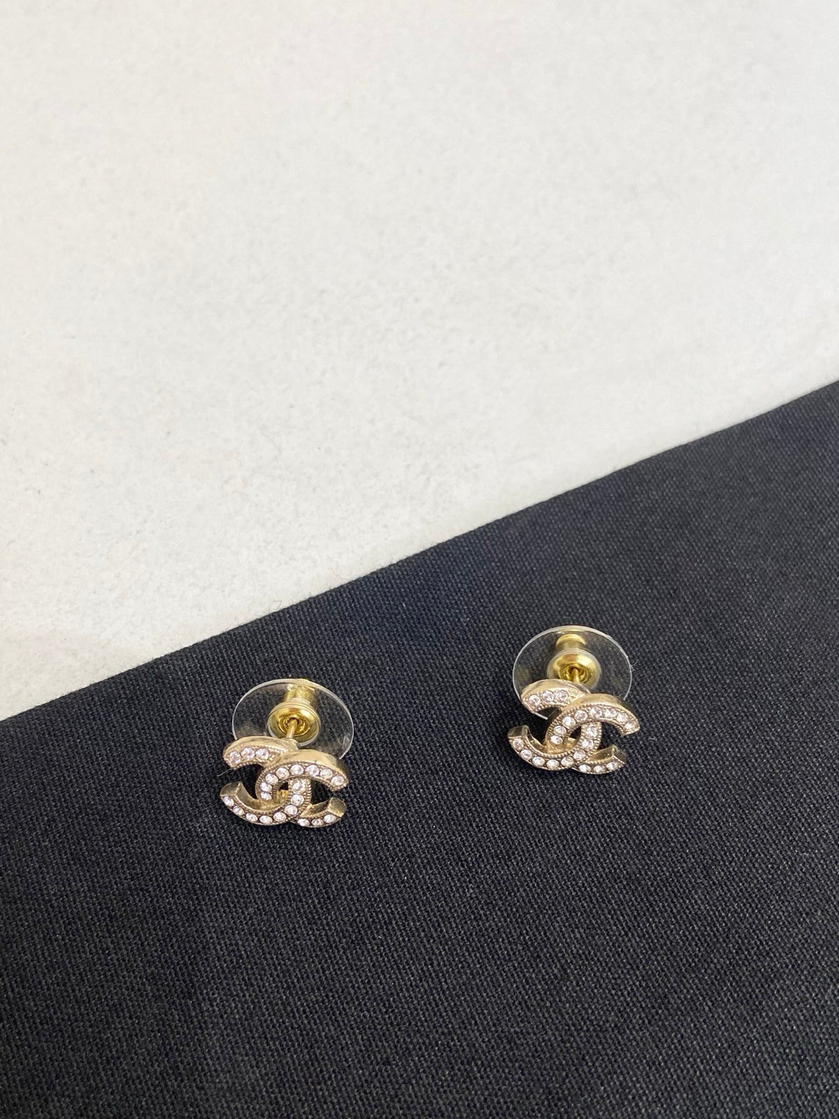 Chanel - Other - Crystal - Gold