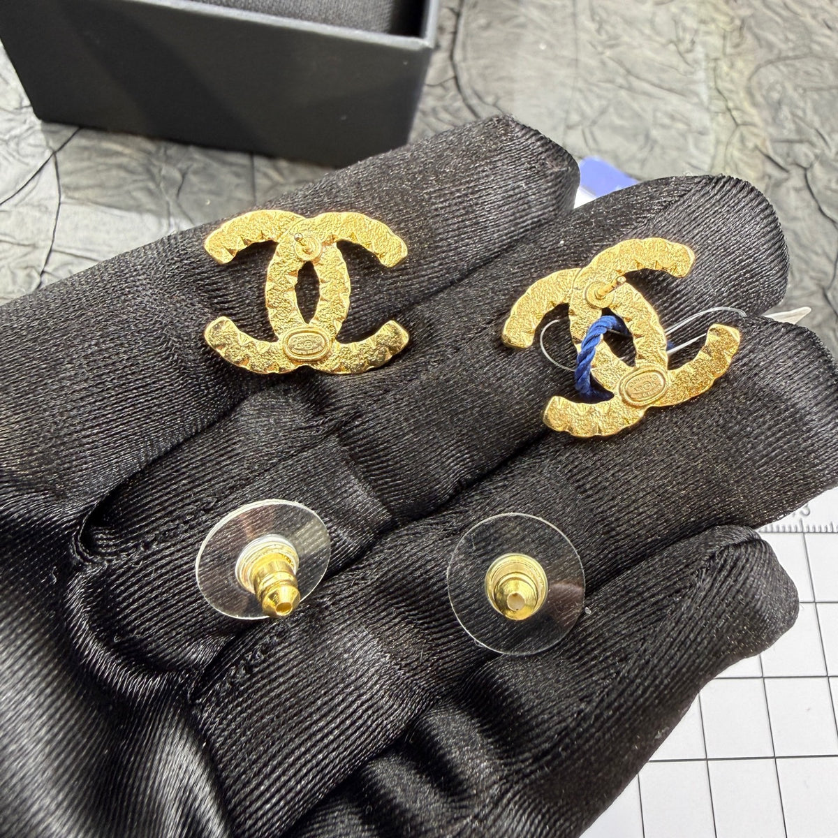 Chanel - Other - Crystal - Gold