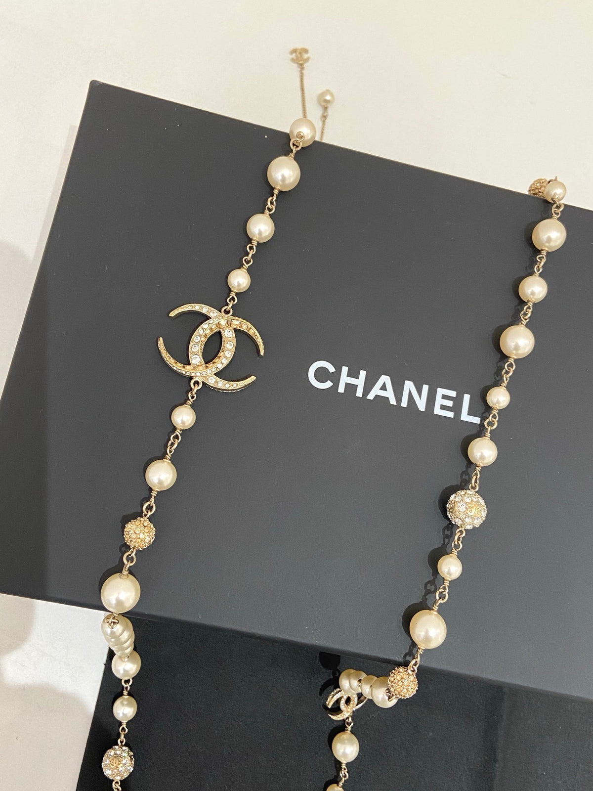 Chanel - Other - Crystal - Gold