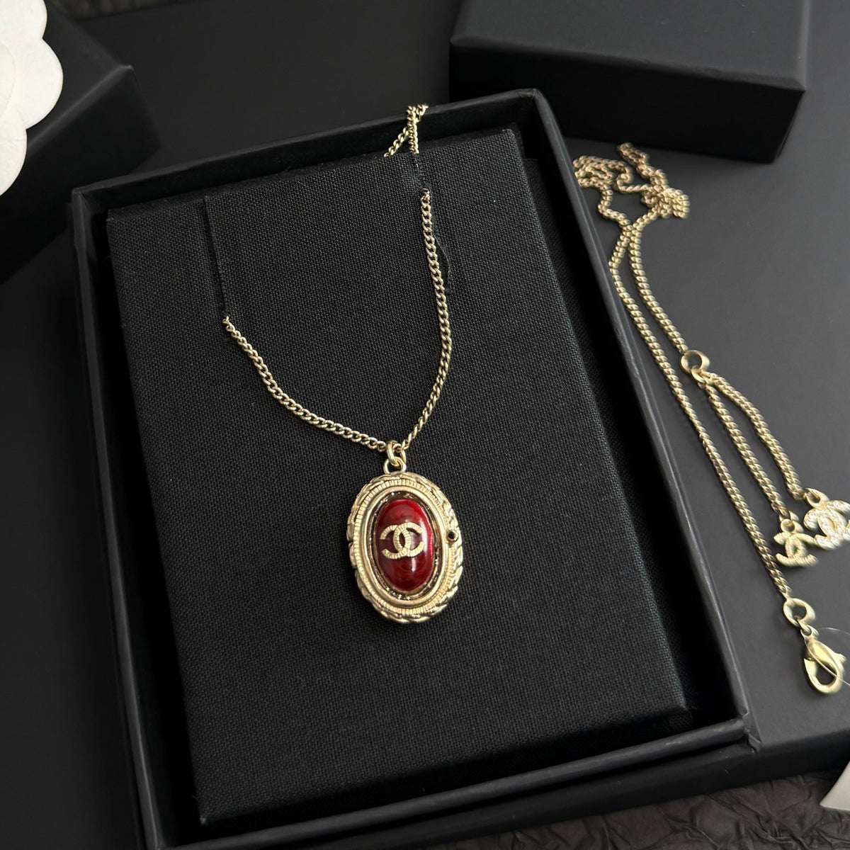 Chanel - Other - Crystal - Gold