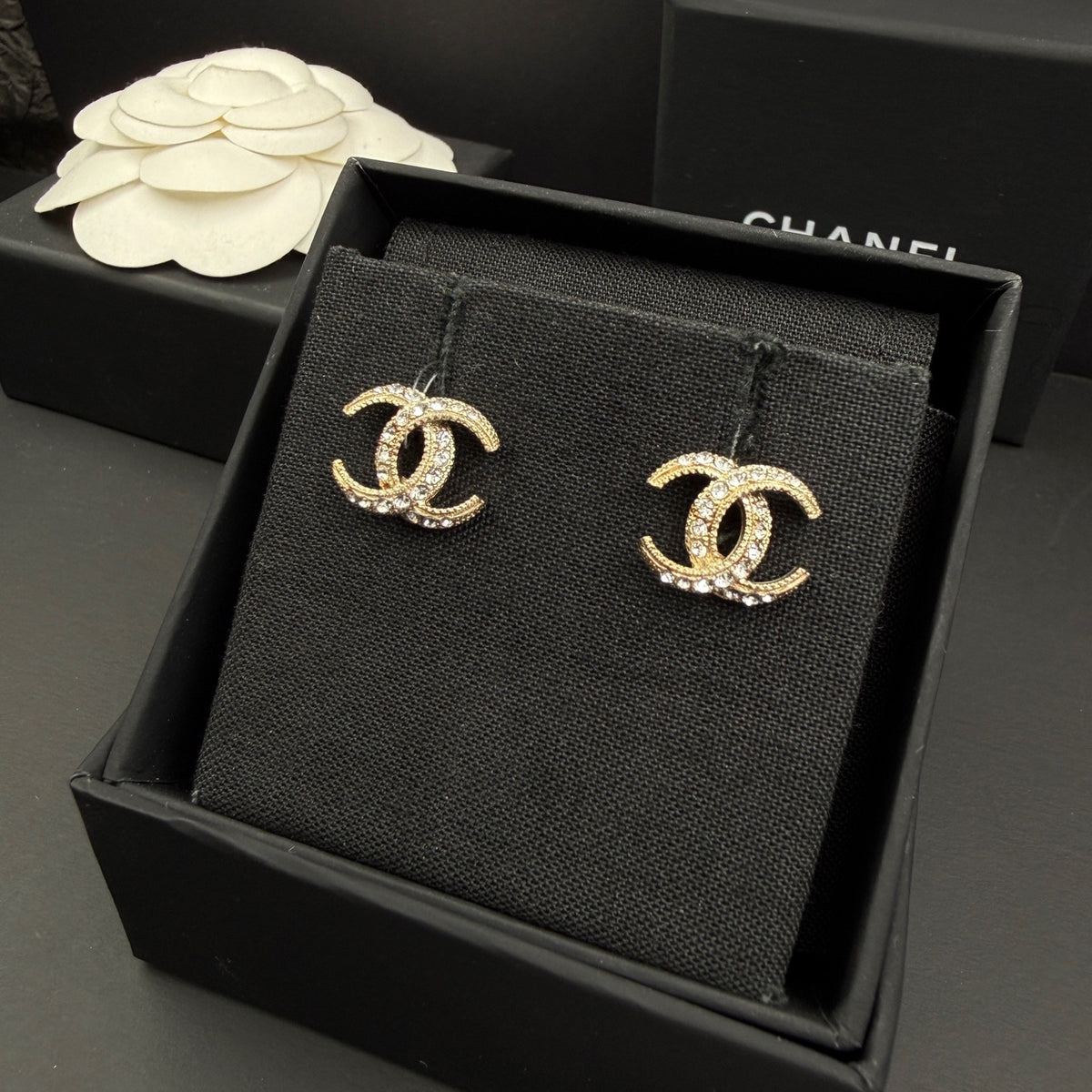 Chanel - Other - Crystal - Gold