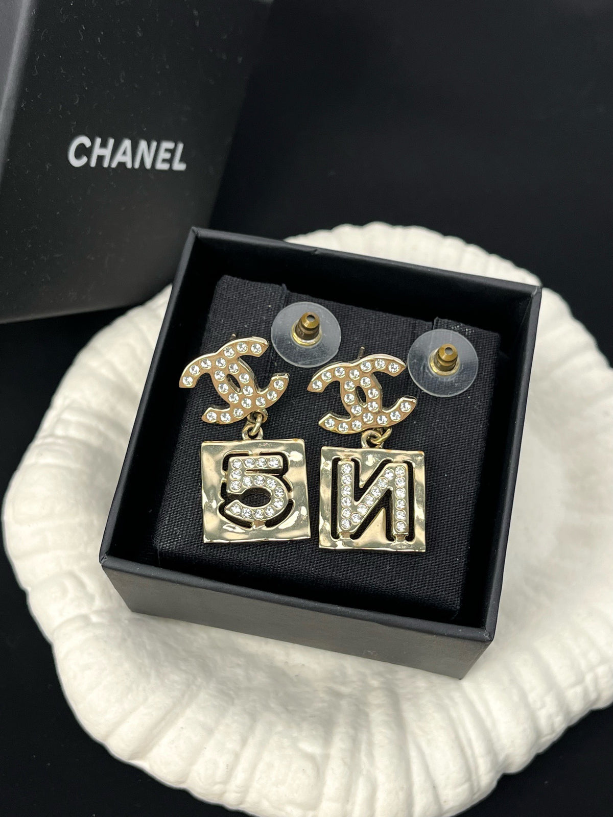 Chanel - Other - Crystal - Gold