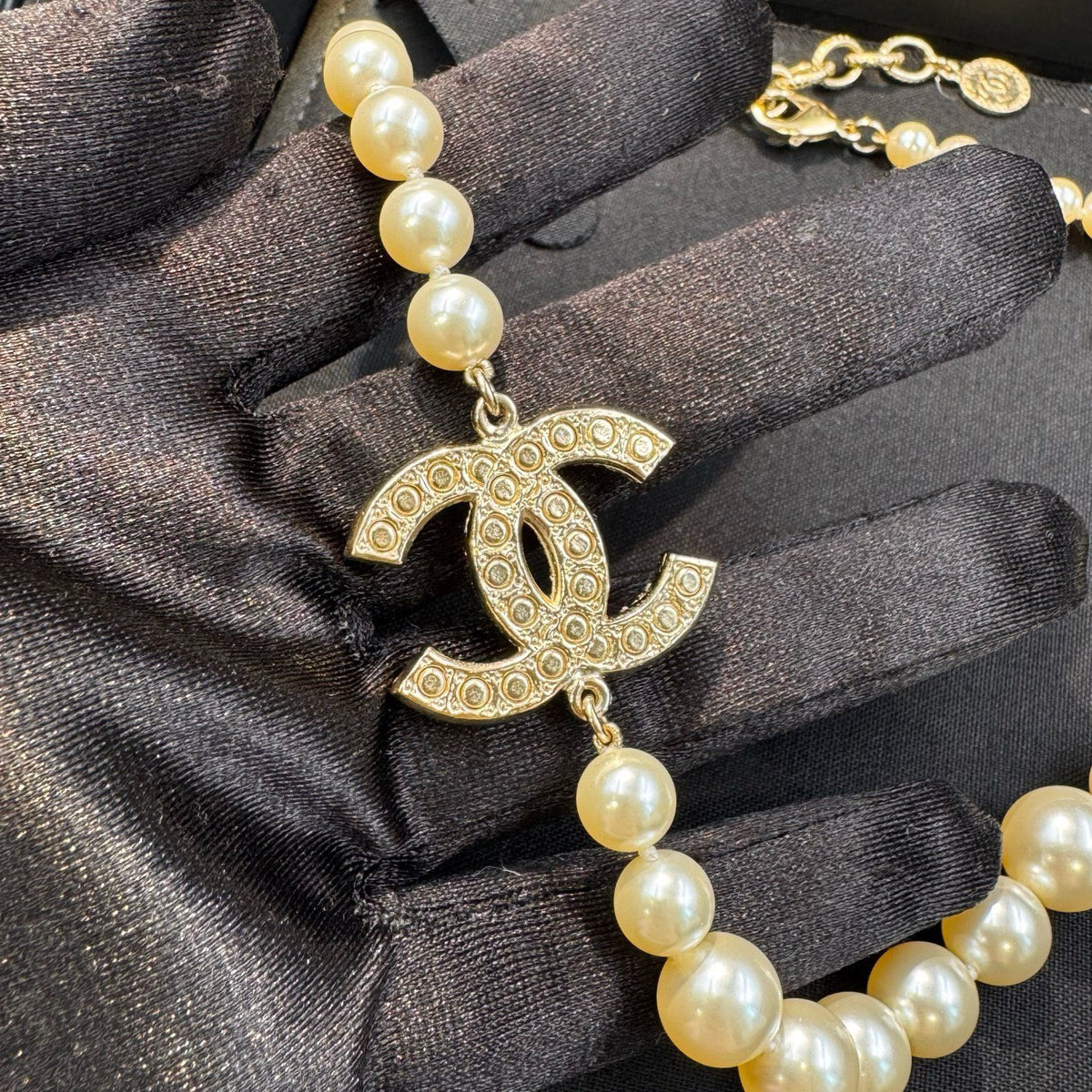 Chanel - Other - Crystal - Gold
