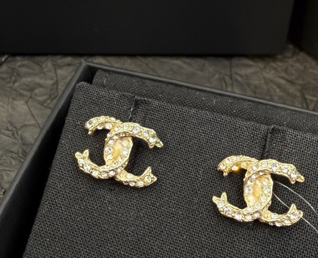 Chanel - Other - Crystal - Gold